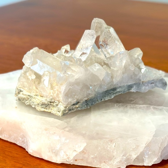 Other - Quartz cluster